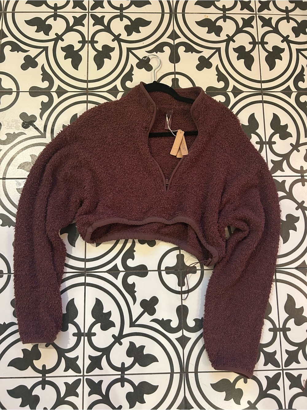 SKIMS size S/MCropped Sherpa Quarter-Zip Sweater - Burgundy